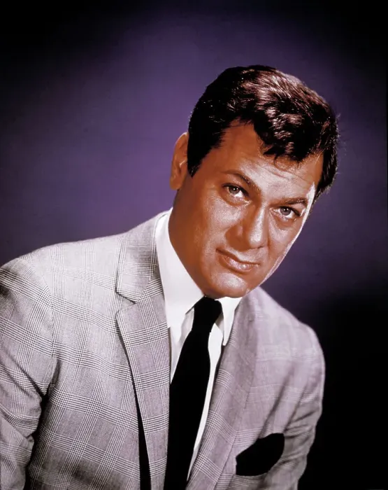 Framed Print : Tony Curtis Framed Print : Tony Curtis