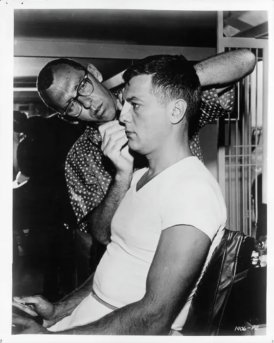 Framed Print : Tony Curtis In The Outsider Framed Print : Tony Curtis In The Outsider