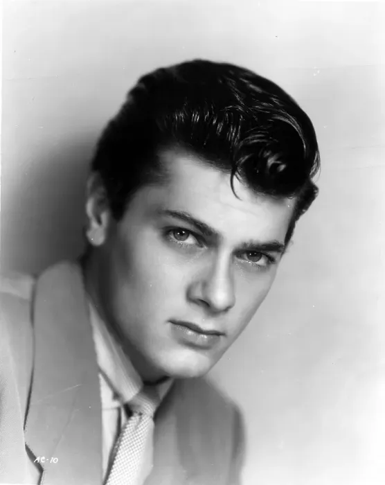 Framed Print : Tony Curtis Portrait Framed Print : Tony Curtis Portrait