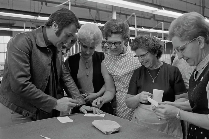 Framed Print : Tony Curtis Visits The Tom James Company Factory, Perth Amboy, New Jersey Framed Print : Tony Curtis Visits The Tom James Company Factory, Perth Amboy, New Jersey