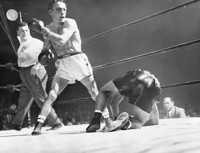 Framed Print : Tony Demarco Slumping from Carmen Basilio's Punch Framed Print : Tony Demarco Slumping from Carmen Basilio's Punch