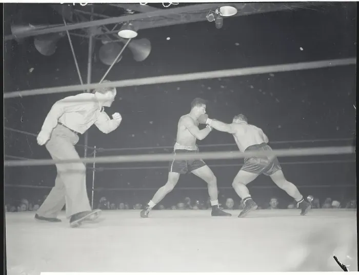 Framed Print : Tony Galento Punching Joe Louis Framed Print : Tony Galento Punching Joe Louis