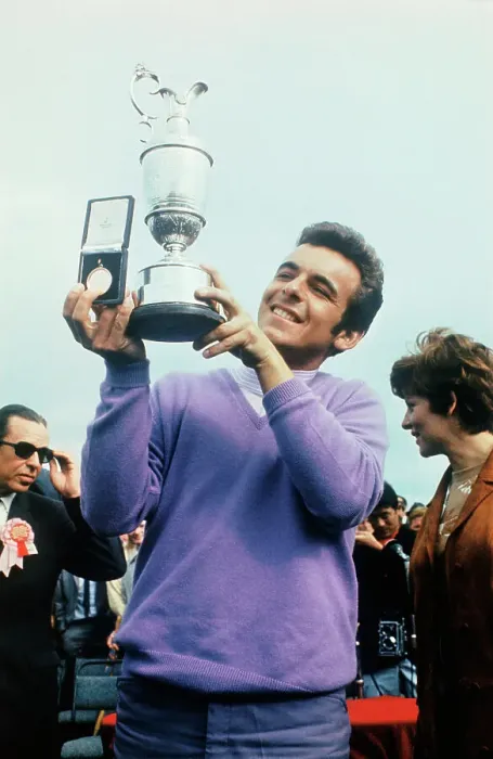 Framed Print : Tony Jacklin Holding His Trophy Framed Print : Tony Jacklin Holding His Trophy