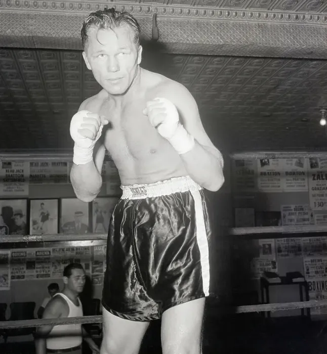 Framed Print : Tony Zale Standing In Fighting Pose Framed Print : Tony Zale Standing In Fighting Pose