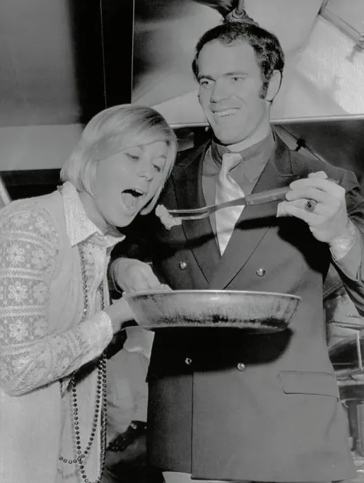 Framed Print : Bill Toomey Feeding Wife Mary Framed Print : Bill Toomey Feeding Wife Mary