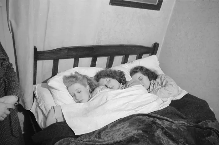 Framed Print : On Tour. 26th April 1947: Chorus girls on tour sometimes sleep two Framed Print : On Tour. 26th April 1947: Chorus girls on tour sometimes sleep two