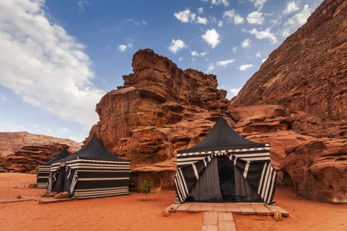 Framed Print : Tourist tents in Wadi Rum dessert, Jordan