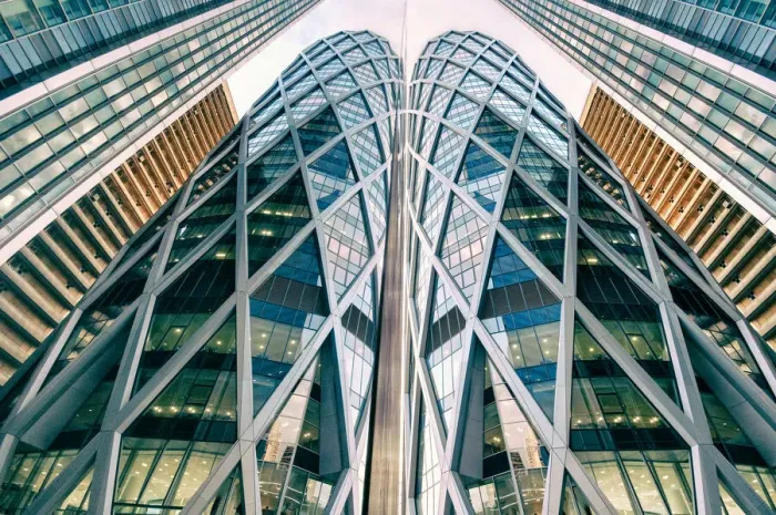 Framed Print : Tower D2 and its symmetrical reflection, in La Defense, Courbevoie