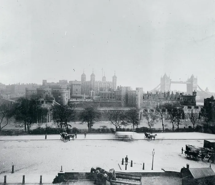 Framed Print : Tower of London and Tower Bridge
