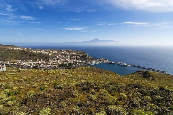 Town of San Sebastian, Mount Teide or Pico del Teide at back, San Sebastian de la Gomera, La Gomera, Canary Islands, Spain