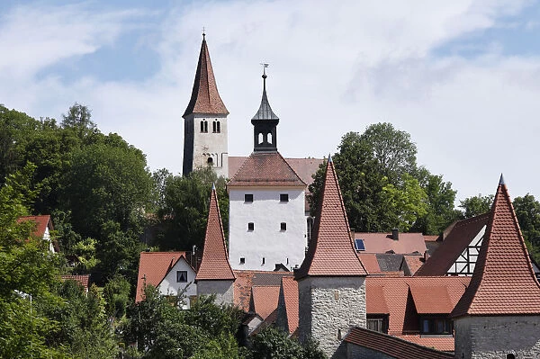 Town walls and the Basilica of St. Martin, Greding, Middle Franconia, Franconia, Bavaria, Germany, Europe