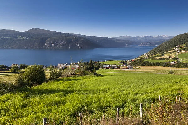 Townscape of Utvik, Innvikfjord, Nordfjord, Sogn og Fjordane, Norway