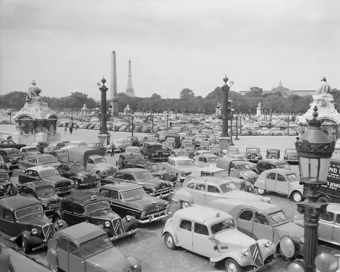 Framed Print : Traffic Jam in Place de la Concorde, Paris Framed Print : Traffic Jam in Place de la Concorde, Paris