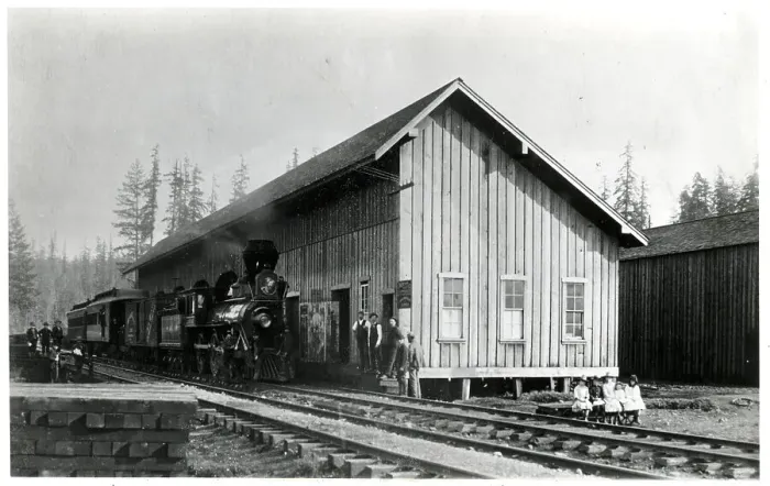 Framed Print : Train Arriving At Depot Framed Print : Train Arriving At Depot