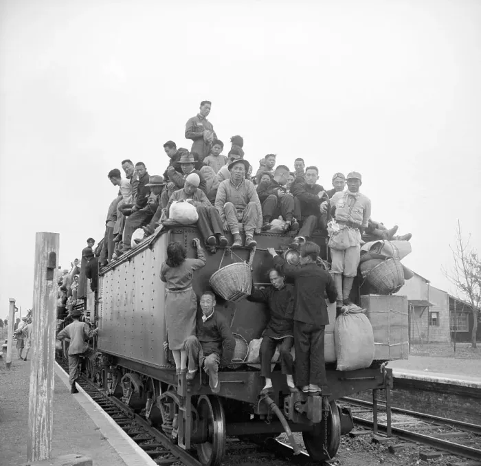 Framed Print : Train Loaded With People Arriving At Dep Framed Print : Train Loaded With People Arriving At Dep