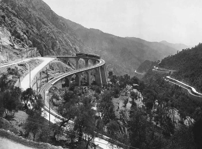 Framed Print : Train Traveling Over Viaduct in Mountain Framed Print : Train Traveling Over Viaduct in Mountain