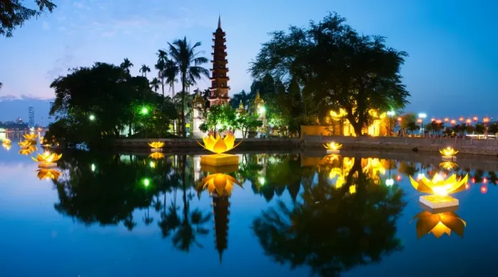 Framed Print : Tran Quoc pagoda in the full-moon day Framed Print : Tran Quoc pagoda in the full-moon day