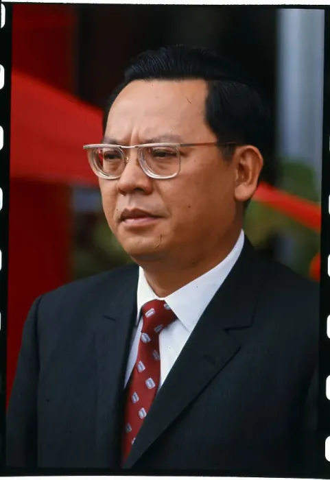Framed Print : Tran Thiem Khiem Looking to Side Framed Print : Tran Thiem Khiem Looking to Side