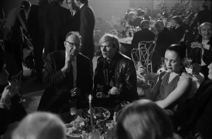 Framed Print : Trash Premiere In Munich