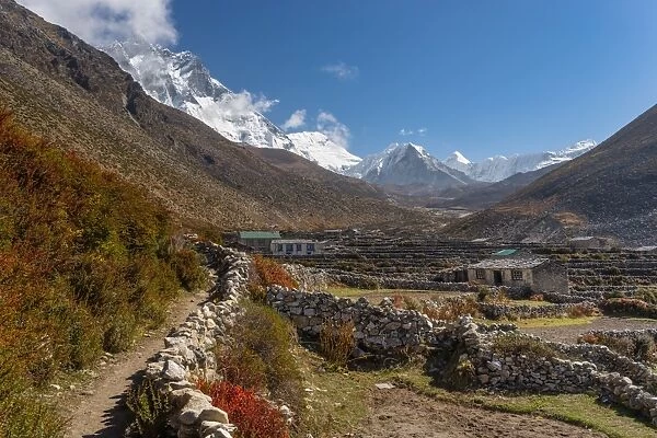 Trekking trail at Dingboche village, Everest region