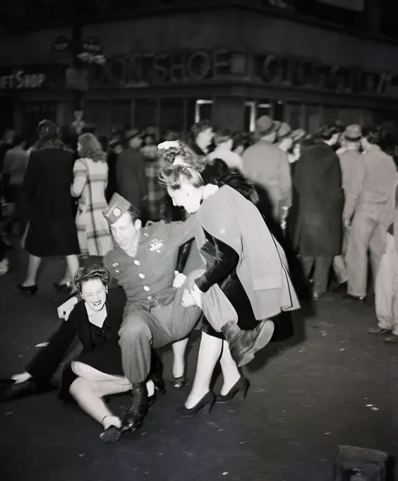 Framed Print : Trio Fall To Ground Ve Day Celebration Framed Print : Trio Fall To Ground Ve Day Celebration