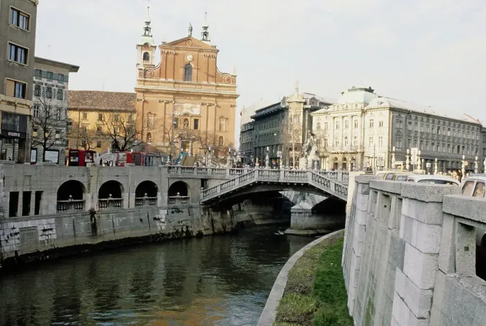 Framed Print : Triple Bridge, Ljubljana Framed Print : Triple Bridge, Ljubljana