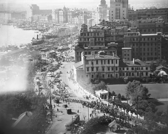 Framed Print : Troops in Street in Shanghai Framed Print : Troops in Street in Shanghai