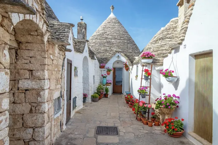 Framed Print : Trulli houses in Alberobello, Bari, Apulia, Italy Framed Print : Trulli houses in Alberobello, Bari, Apulia, Italy