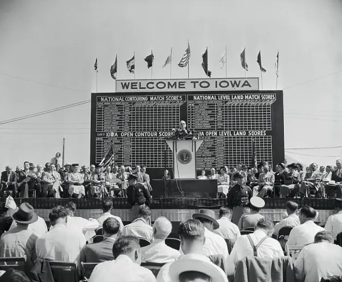 Framed Print : Truman Giving Speech in Iowa Framed Print : Truman Giving Speech in Iowa