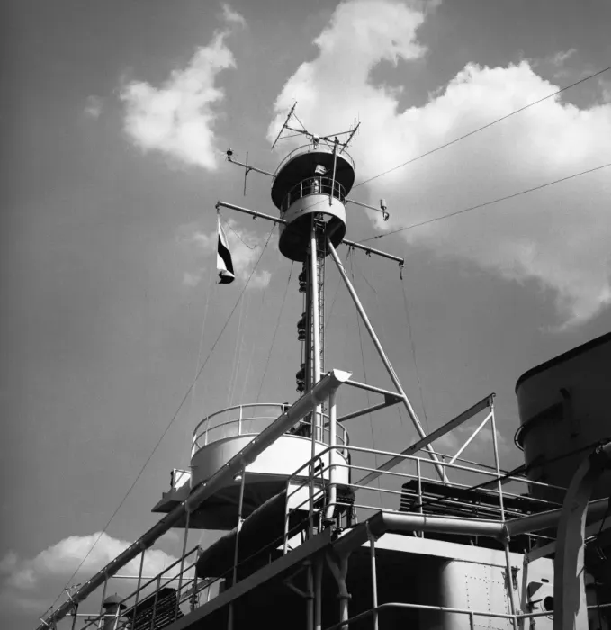 Framed Print : Tugboat in harbour, (B&W), (high section) Framed Print : Tugboat in harbour, (B&W), (high section)