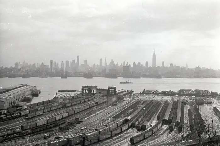 Framed Print : Tugboat Moving Up The Hudson River Framed Print : Tugboat Moving Up The Hudson River