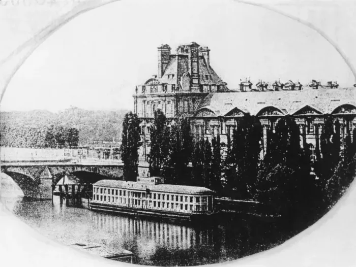 Framed Print : Tuileries Palace Framed Print : Tuileries Palace