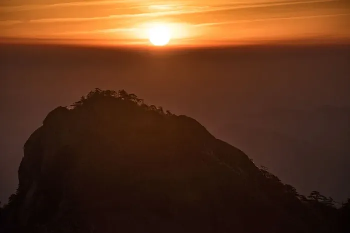 Framed Print : turtle peak view point, Huangshan (Yellow Mountains), Eastern China Framed Print : turtle peak view point, Huangshan (Yellow Mountains), Eastern China