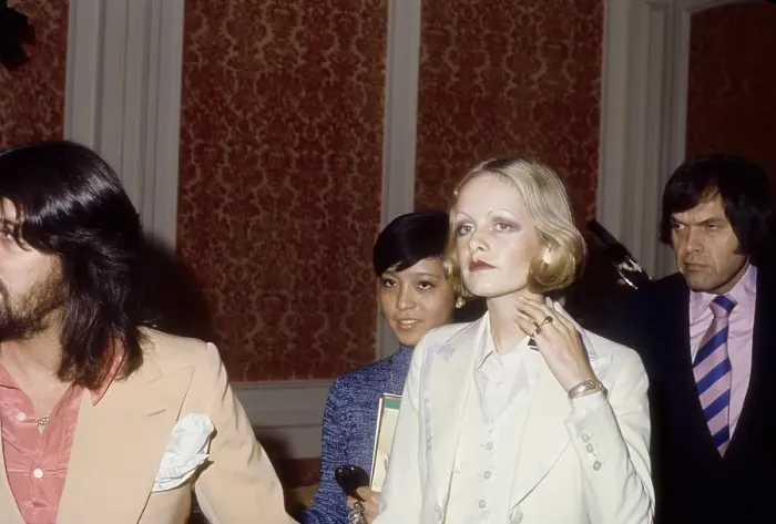 Framed Print : Twiggy. LOS ANGELES - CIRCA 1971: English supermodel Twiggy attends an Framed Print : Twiggy. LOS ANGELES - CIRCA 1971: English supermodel Twiggy attends an