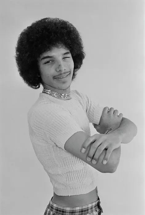 Framed Print : Tyrone Swan - Soul Train Dancer