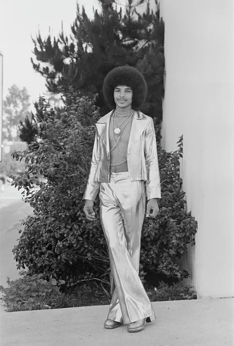 Framed Print : Tyrone Swan - Soul Train Dancer