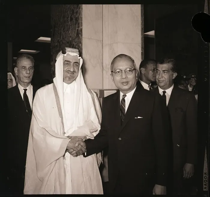 Framed Print : U Thant and King Faisal Shake Hands at UN Framed Print : U Thant and King Faisal Shake Hands at UN