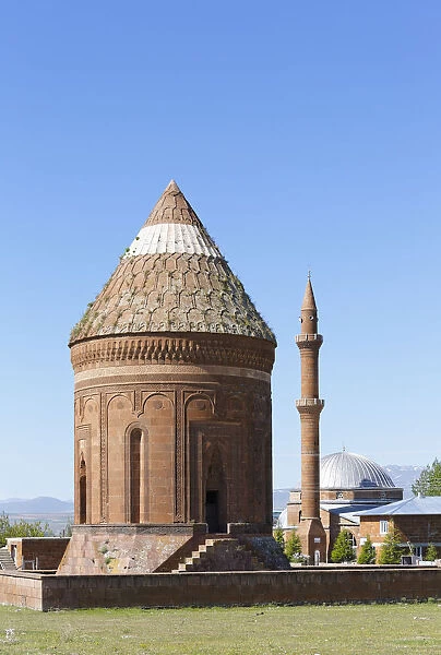 Ulu Kumbet mausoleum, Ahlat, Bitlis Province, Eastern Anatolia Region, Anatolia, Turkey