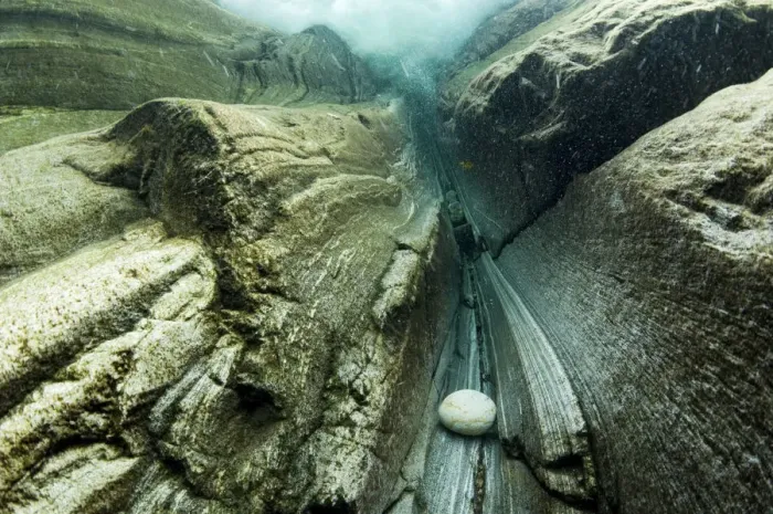 Framed Print : Underwater view of a waterfall in the Verzasca River, Lavertezzo, Valle Verzasca, Canton Ticino, Switzerland Framed Print : Underwater view of a waterfall in the Verzasca River, Lavertezzo, Valle Verzasca, Canton Ticino, Switzerland