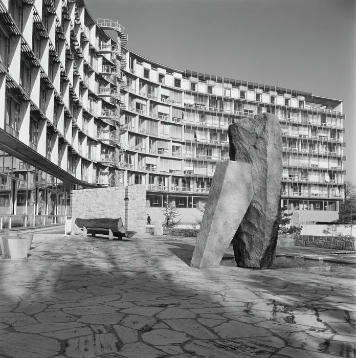 Framed Print : UNESCO Headquarters