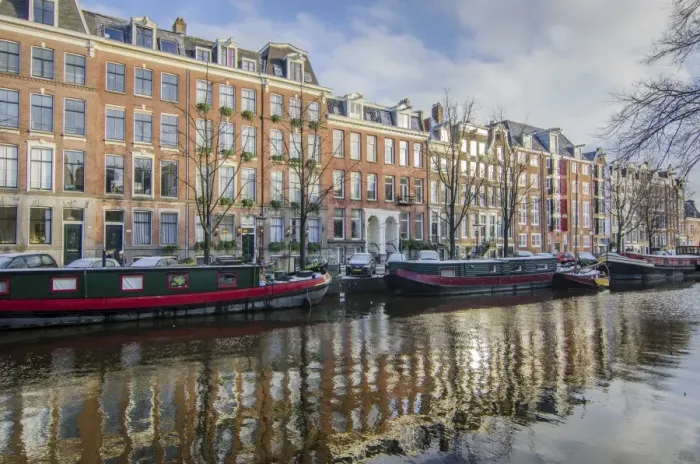 Framed Print : The UNESCO Recognized Canals of Amsterdam Framed Print : The UNESCO Recognized Canals of Amsterdam
