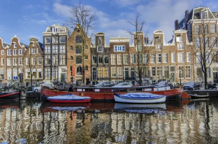 Framed Print : The UNESCO Recognized Canals of Amsterdam Framed Print : The UNESCO Recognized Canals of Amsterdam