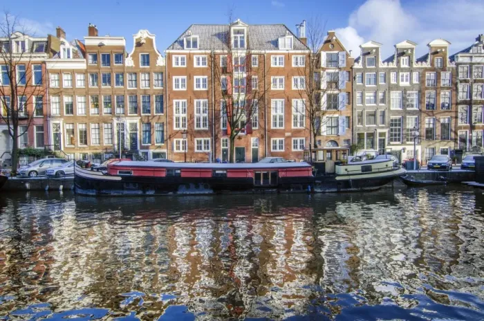 Framed Print : The UNESCO Recognized Canals of Amsterdam Framed Print : The UNESCO Recognized Canals of Amsterdam