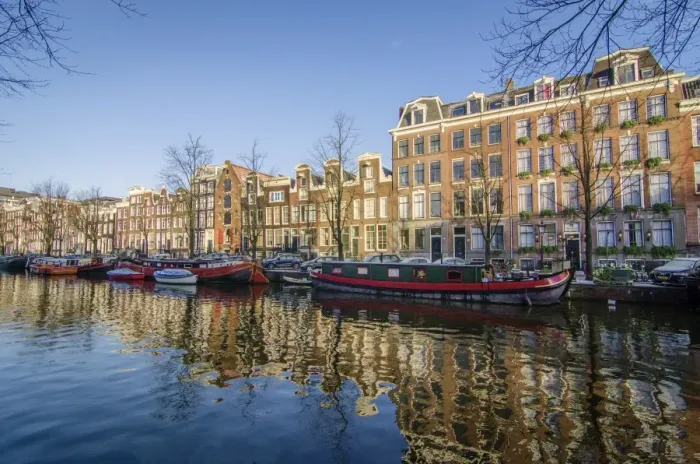 Framed Print : The UNESCO Recognized Canals of Amsterdam Framed Print : The UNESCO Recognized Canals of Amsterdam