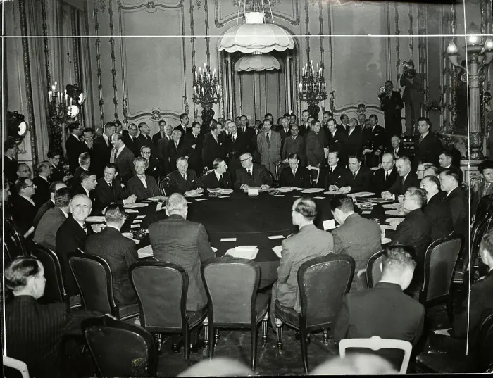 Framed Print : United Foreign Ministers In Meeting Framed Print : United Foreign Ministers In Meeting