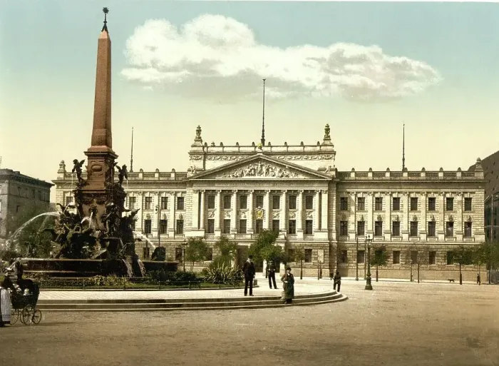 Framed Print : University and Mendebrunnen in Leipzig, Saxony, Germany, Historic, digitally restored reproduction of a photochromic print from the 1890s Framed Print : University and Mendebrunnen in Leipzig, Saxony, Germany, Historic, digitally restored reproduction of a photochromic print from the 1890s