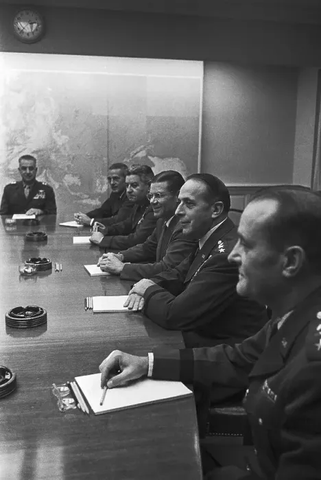 Framed Print : Untied States Joint Chiefs in Conference