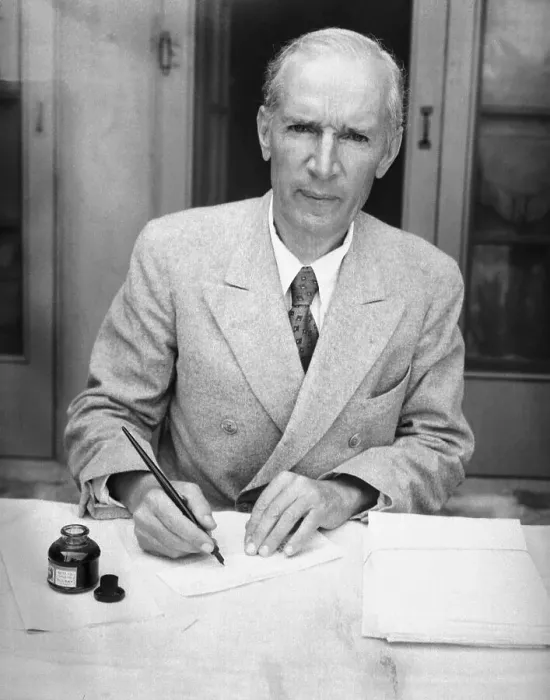 Framed Print : Upton Sinclair Registering As Democrat Framed Print : Upton Sinclair Registering As Democrat