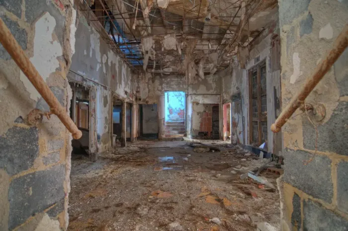 Framed Print : Decay. Urban exploring an abandoned building Framed Print : Decay. Urban exploring an abandoned building