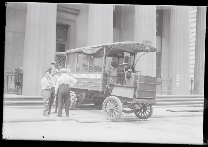 Framed Print : U.S. mail truck delivering gold Framed Print : U.S. mail truck delivering gold